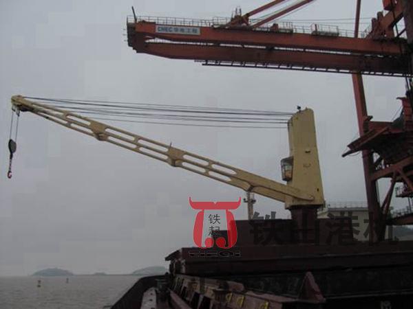 河北秦皇島甲板起重機(jī)廠家甲板起重機(jī)高效作業(yè)的海上臂膀助力航運躍升